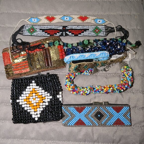 $3 with Bundle ~ Bead Bracelet Lot 4682 - Picture 1 of 5